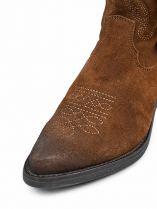 Jane Suede Brown High Fringe