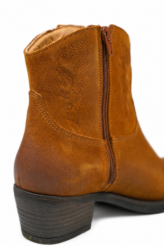 Clara Suede Camel Low