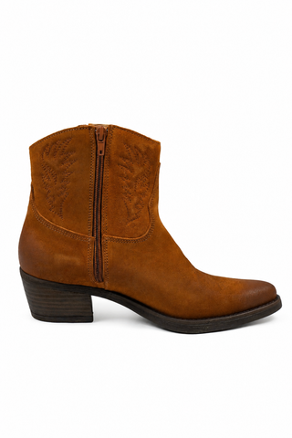 Clara Suede Camel Low