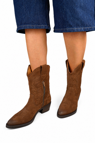 Mia Suede Brown Medium
